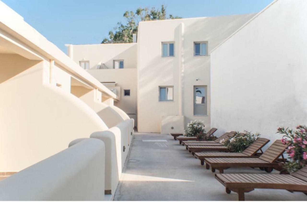 Helios Beach Hotel Perissa  Exterior photo